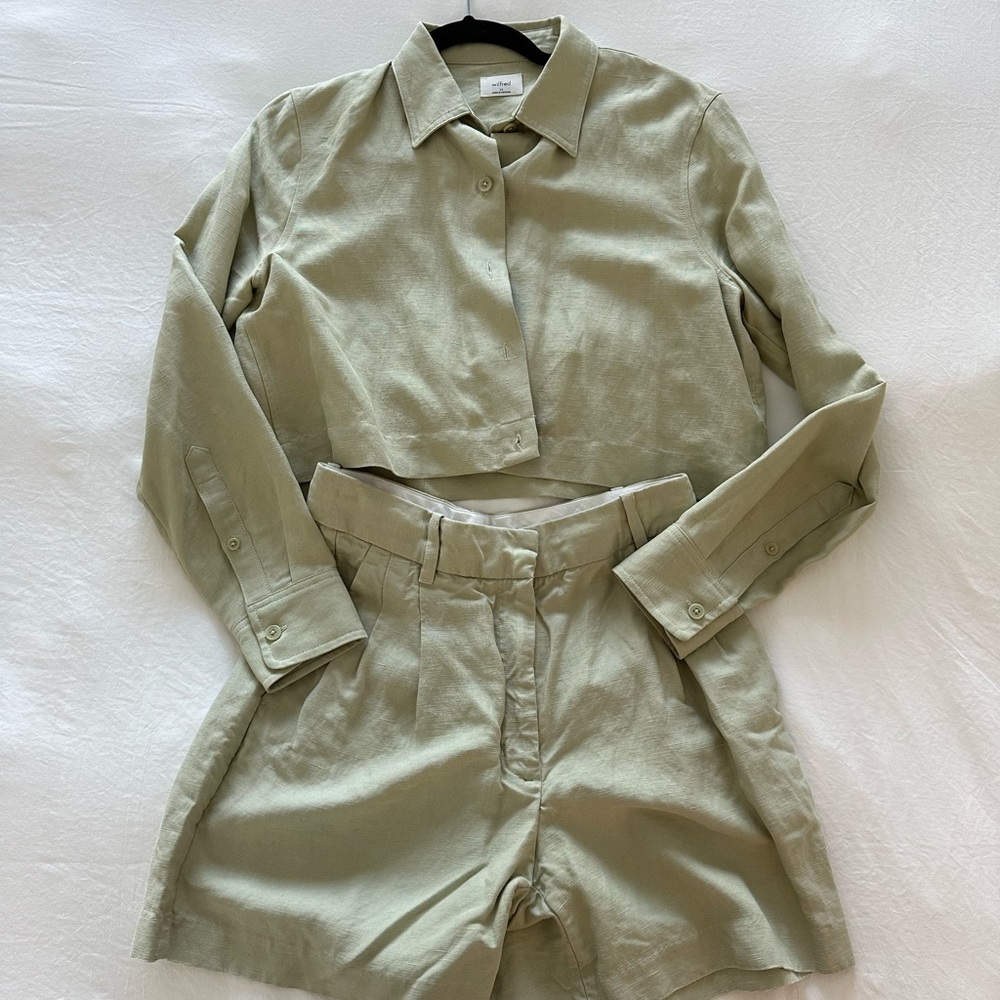 Aritzia Two-Piece Linen Blend Shirt & Shorts Set in Sage Green